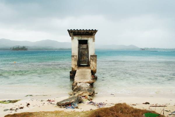 Antonio Jose Guzman | Gate of the family, 2009