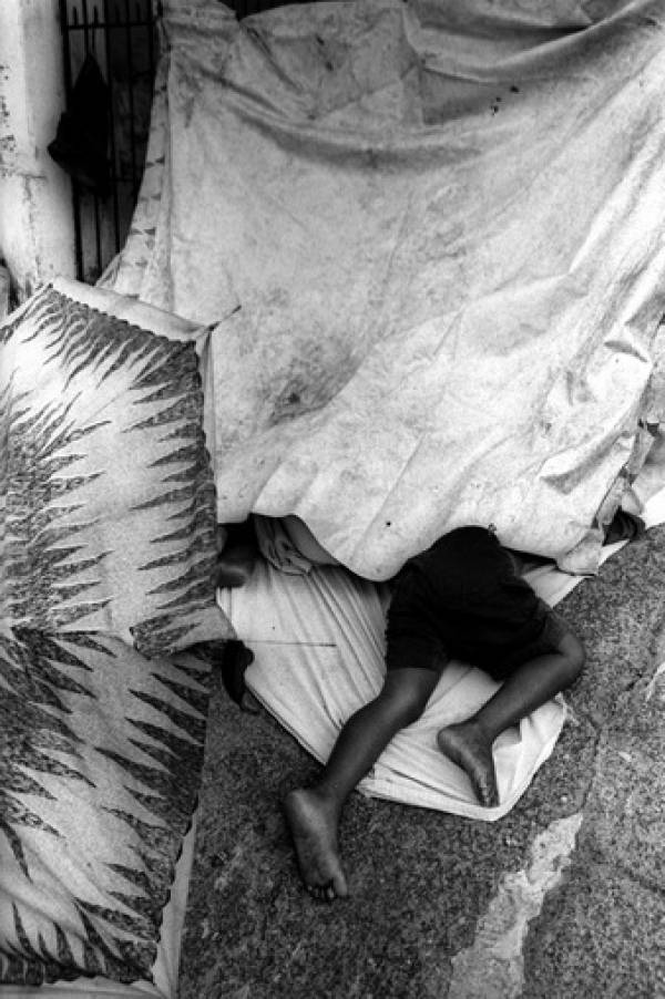 The State of L3 | BETO FIGUEIROA, Sleeping diaspora, 2009